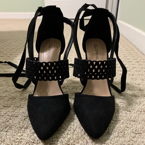 ⭐️ 2/ $15 ⭐️ Size 8 black heels - Picture 1 of 2